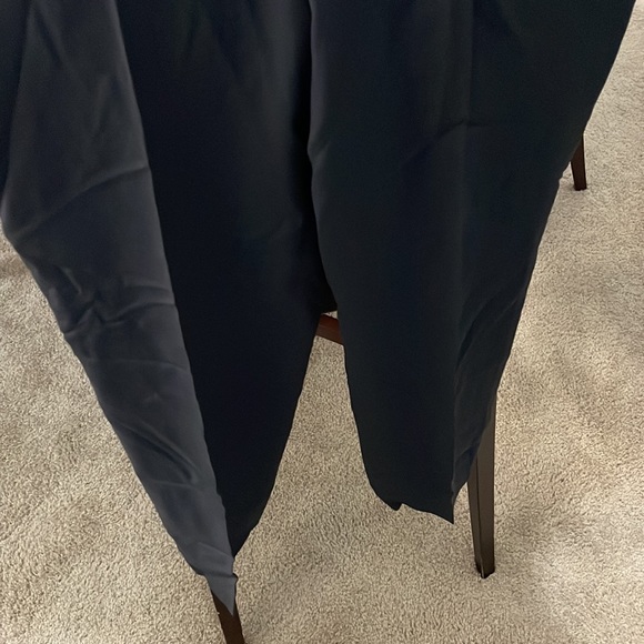 Dress pants $15 - Picture 3 of 3